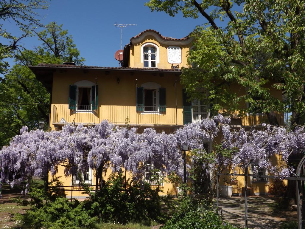 Villa Mirano Bed & Breakfast Piossasco Bagian luar foto