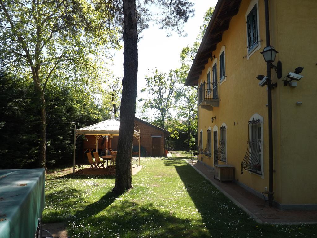 Villa Mirano Bed & Breakfast Piossasco Bagian luar foto