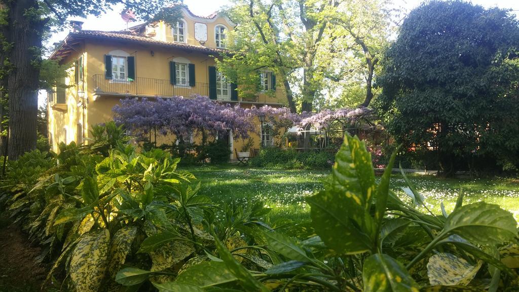 Villa Mirano Bed & Breakfast Piossasco Bagian luar foto