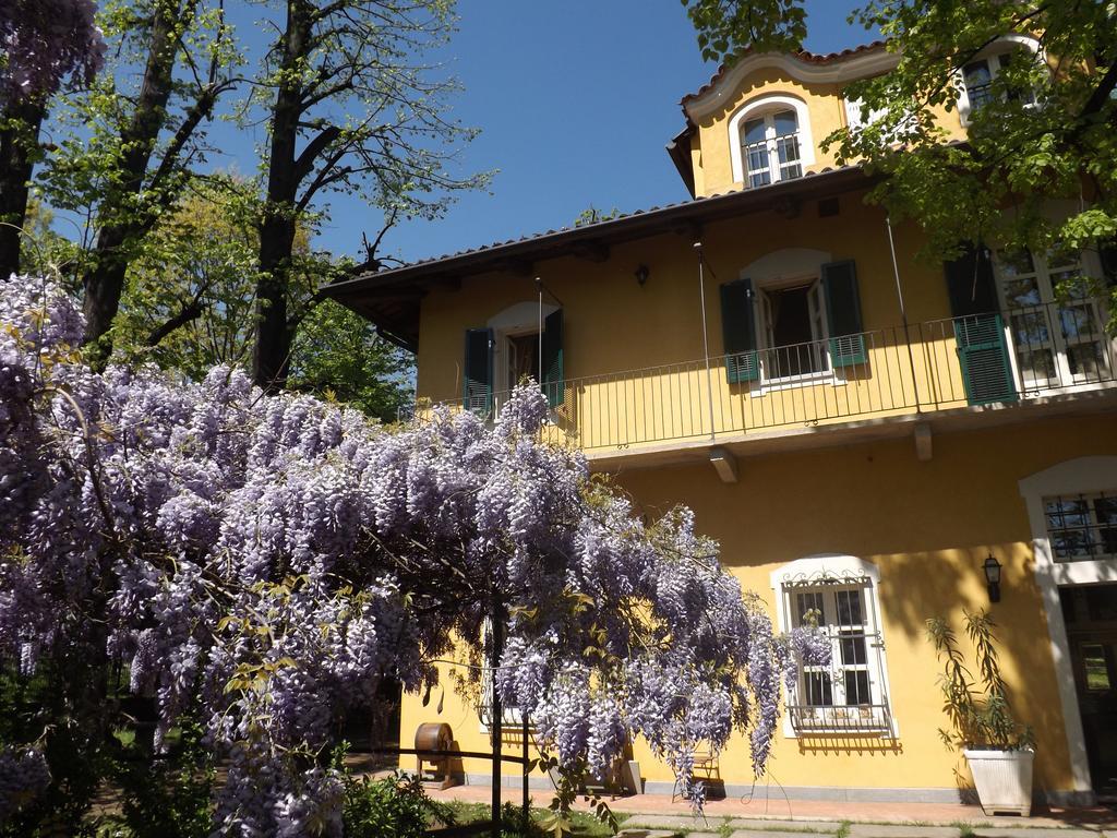 Villa Mirano Bed & Breakfast Piossasco Bagian luar foto
