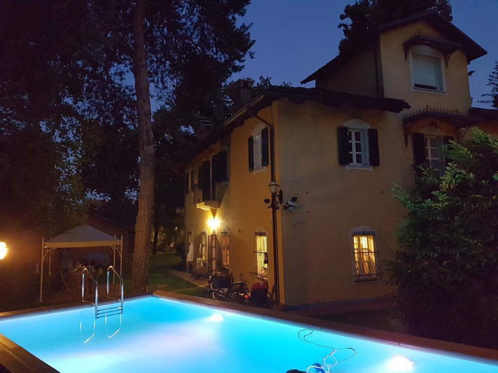 Villa Mirano Bed & Breakfast Piossasco Bagian luar foto